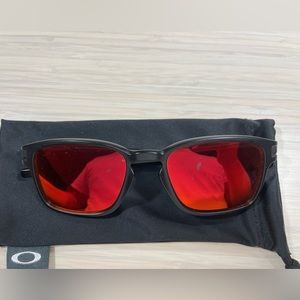 Oakley latch sunglass